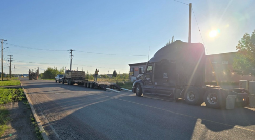 RCMP catch Alberta drivers twice in 1 day with faulty truck and issue $3K in fines